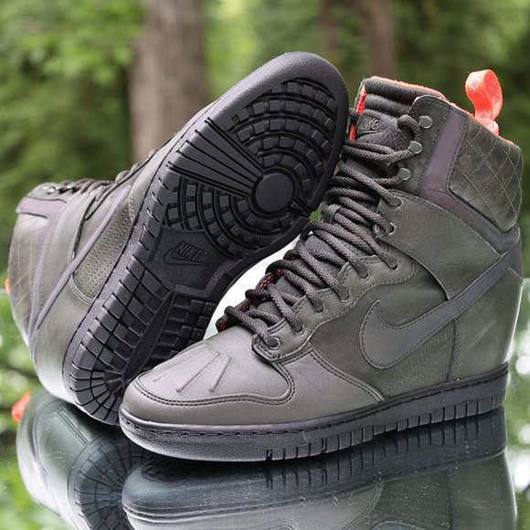 Nike Dunk Sky Hi 2.0 Sneakerboot Women's Size 9.5 - Picture 4 of 16